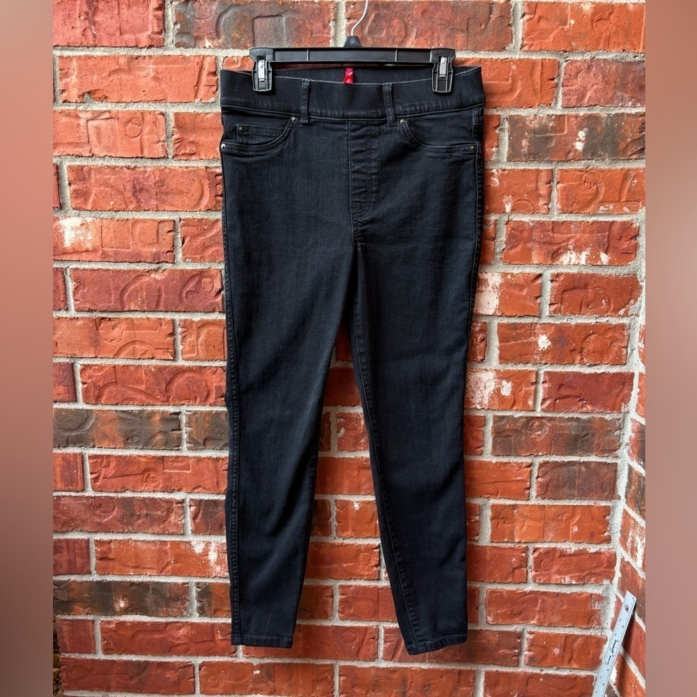 Spanx Womens Medium Black Pull On Comfort Waist Jeggings